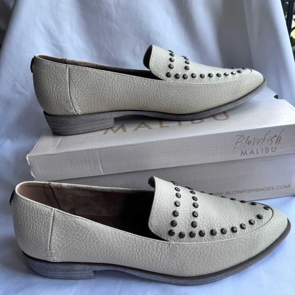 New Blowfish Malibu Harper Off White Loafers Studded Slip On Vegan Shoes‎ US 10M